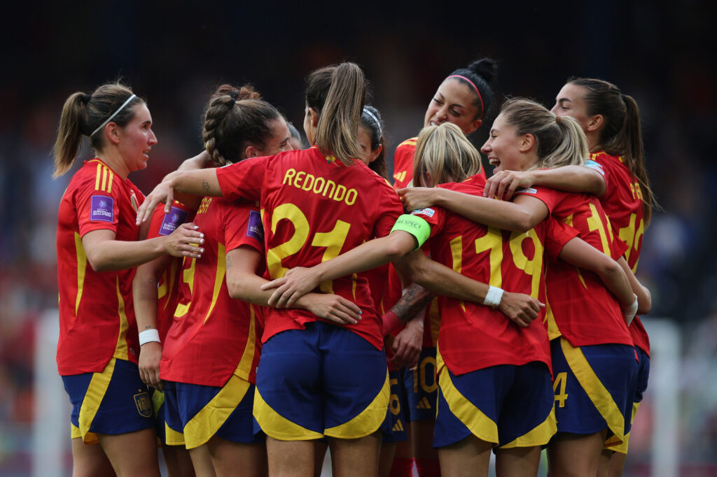 Teresa Abelleira, Crónica, España, Bélgica